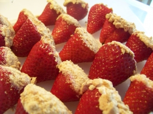 Cheesecake Stuffed Strawberries